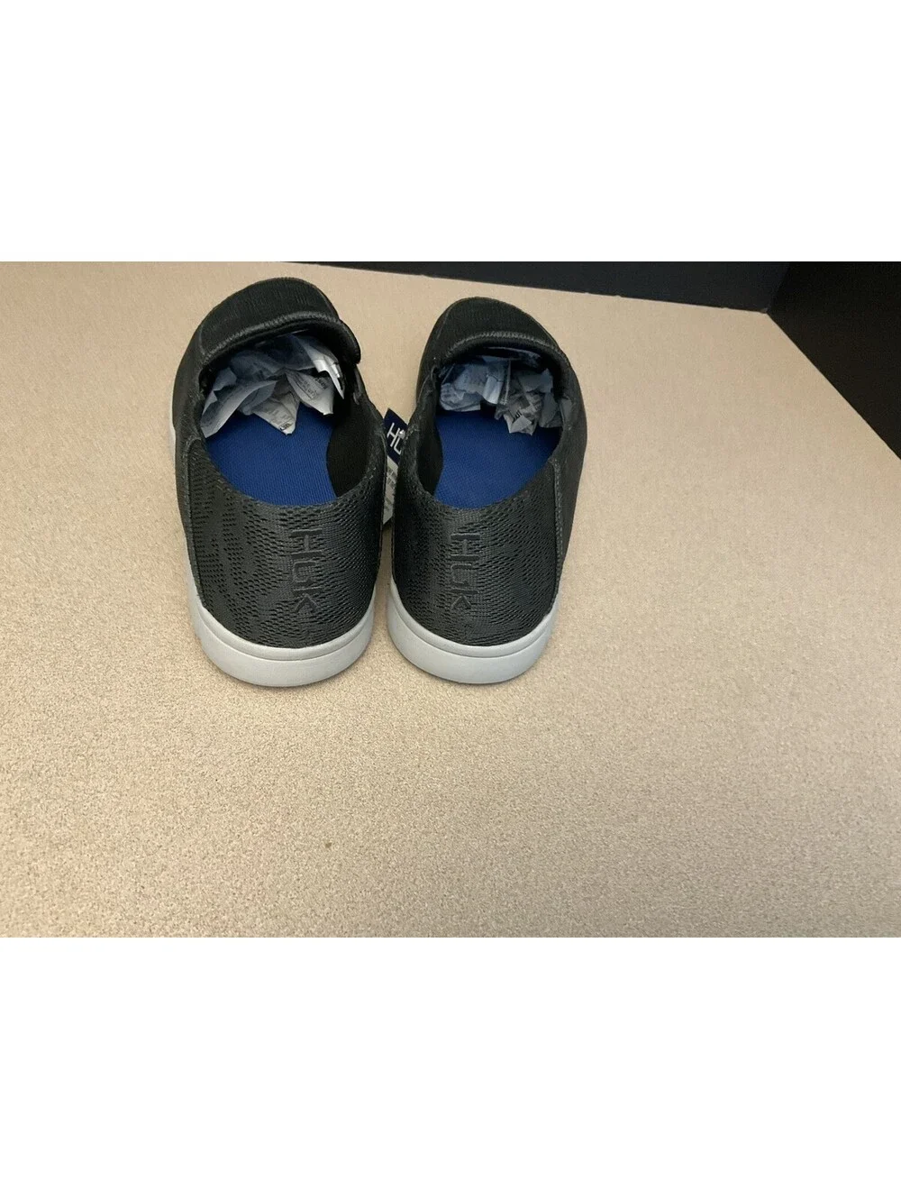 New! Mens HUK Performance Brewster Grey Slip On Causal Shoes. Size 9. Nice!!!